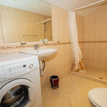 Апартамент Наташа Apartament Rawda